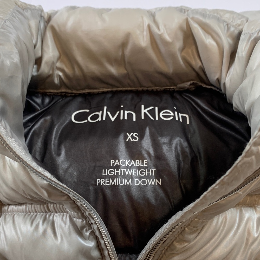 Calvin Klein Women's light warm, gray Puffer down jacket XS - Picture 2 of 9